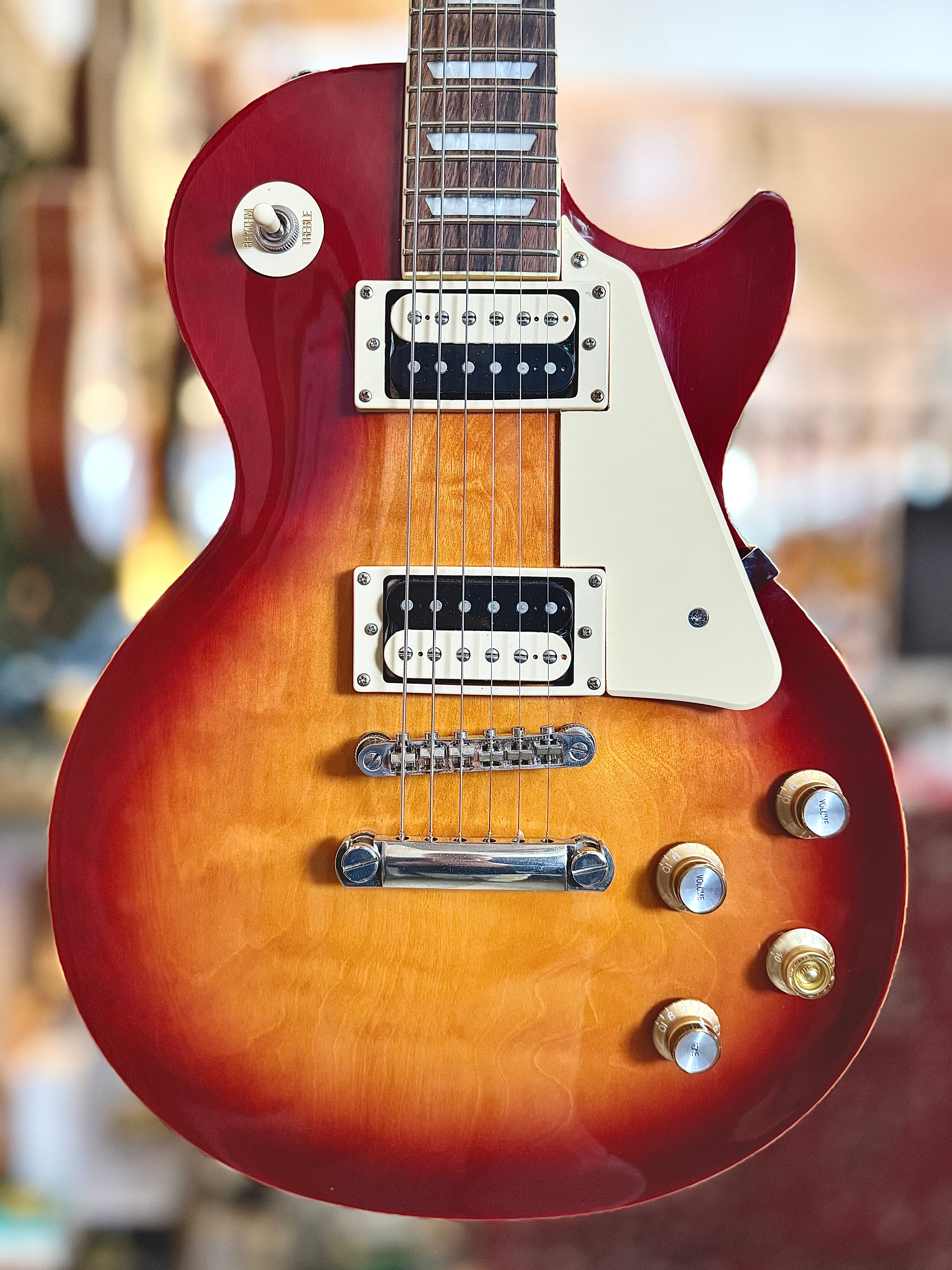Epiphone | Les Paul Classic | Heritage Cherry Sunburst | Pre-Loved Epiphone | Les Paul Classic | Heritage Cherry Sunburst | Pre-Loved